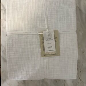 brand new with tags Boll & Branch dream bed blanket king size white